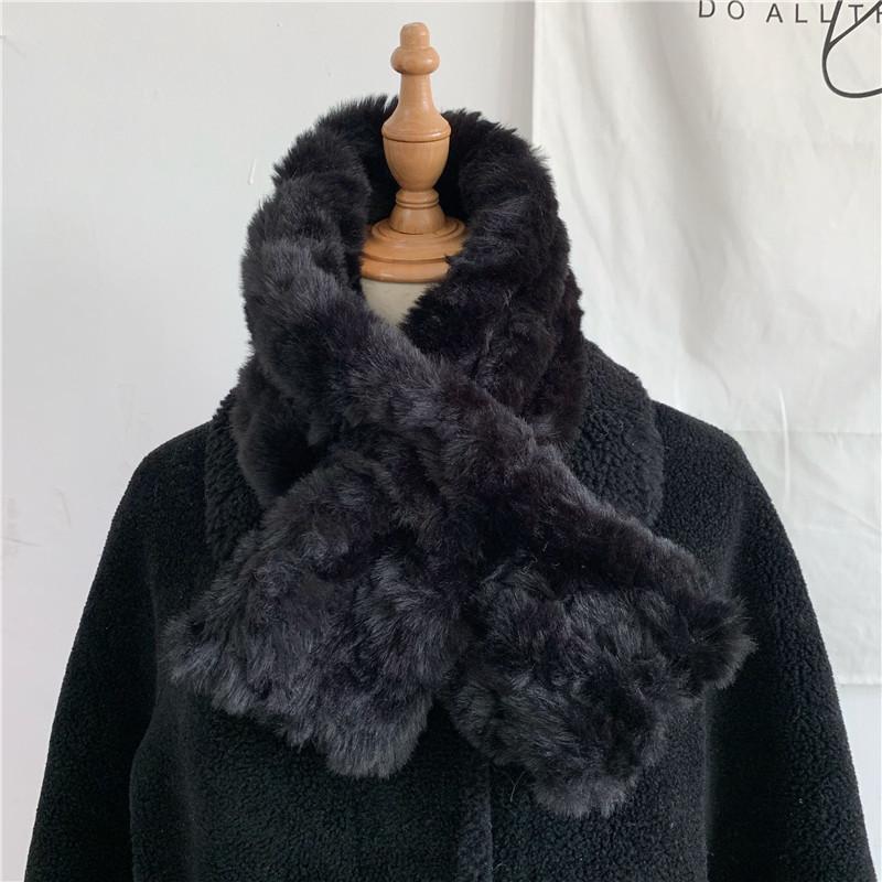 

Плюшевый короткий шарф для женщин на зиму, новый стиль, милый и универсальный, однотонный, утолщенный и теплый, шарф в студенческом стиле для девушек. 86*12cm