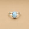 Anello con Pietra Preziosa Ovale Larimar in Argento Sterling 925 – Anello Minimalista con Pietra Blu per Donna