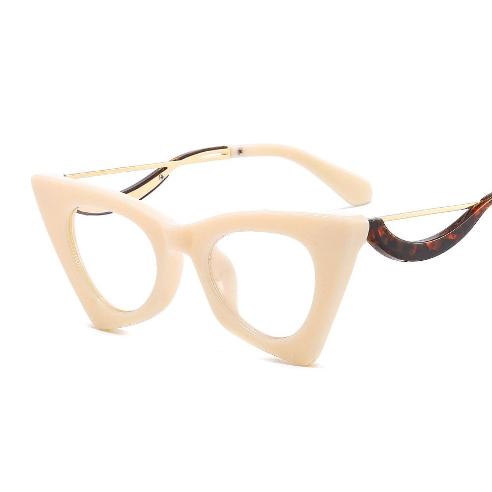 2022 New Fashion Retro Cat Eye Anti Blue Light Glasses For Women Vintage Clear Computer Eyeglasses Ladies Reading Wholesale