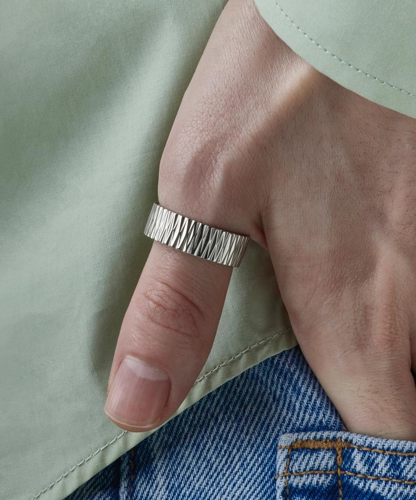 Maz Surgical Square Texture Ring