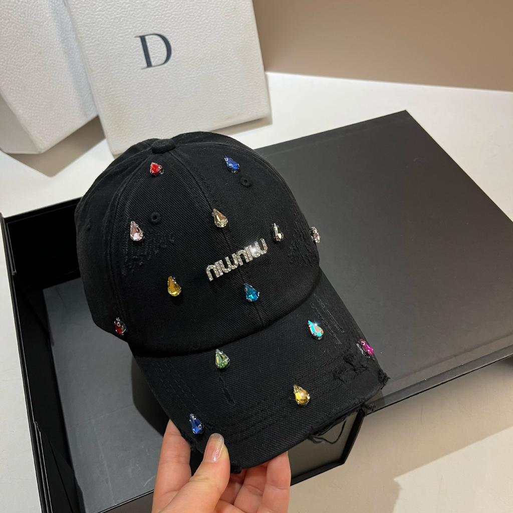 Heavy Industry Light Luxury Color Rhinestone Min Baseball Cap, Personalized Niche Hole Washed Sports Cap