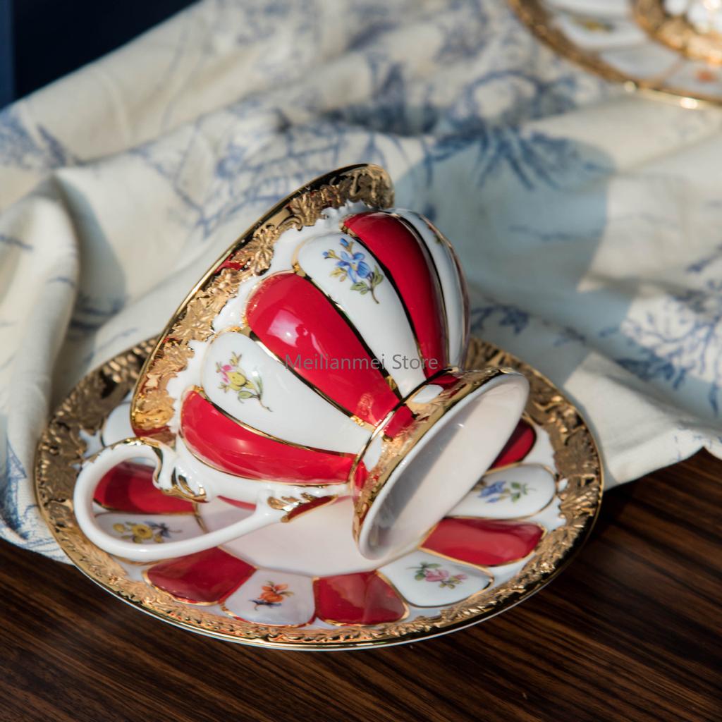 225ML Ceramiczny Kubek do Kawy Europejski Dwór Puchar Phnom Penh Luksusowy Popołudniowy Kubek Ceramiczny Latte z Kamelią Naczynia do Picia