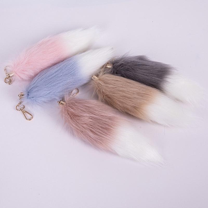 Plush Foxy Tail Keychain Soft and Comfortabel Key Holder 20cm Faux Furry Pendant Charm for Fashionable Accessories