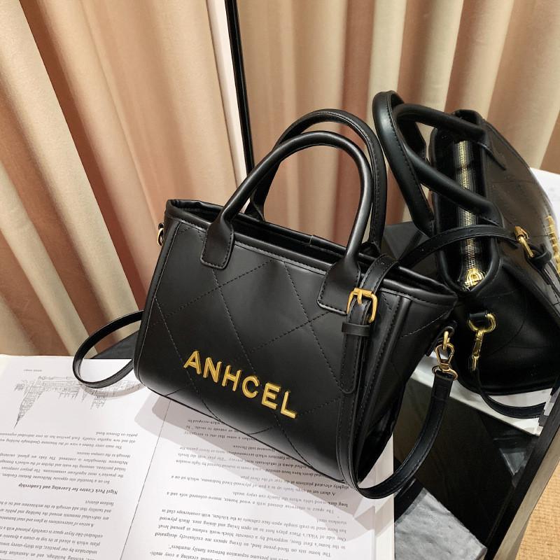 Ielgy Retro Commuter Bag Ladies Casual Large-Capacity One-Shoulder Fashion Tote Bag