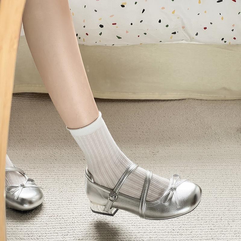 Round head bow silver small leather shoes women's 2025 summer new French with skirt Mary Jane shoes thick heel single shoes