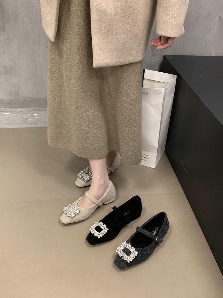 French square head rhinestone Mary Jane shoes winter new fashion niche Jue Jue Zi one word with velvet low heel shoes