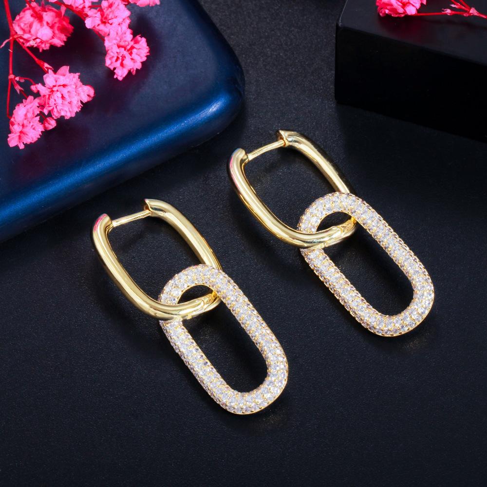 

Хип-хоп Геометрические Винтажные Серьги Микроинкрустированные Цирконом Бриллиантом Двойное Кольцо Замок Серьги Серьги-гвоздики