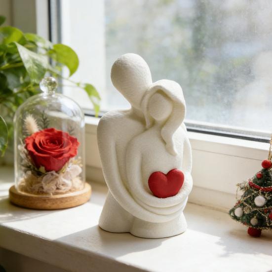 3D Printed Hugging Couple Figurine Valentine's Day Love Heart Couple Statue Home Office Desktop Decoration Ornament