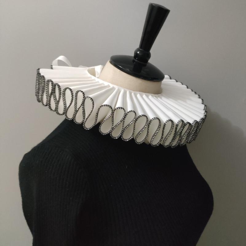 Middelaldersk viktoriansk volangkrage med svart kant for voksne Halloween-festantrekk Renessanse Cosplay Halsruff