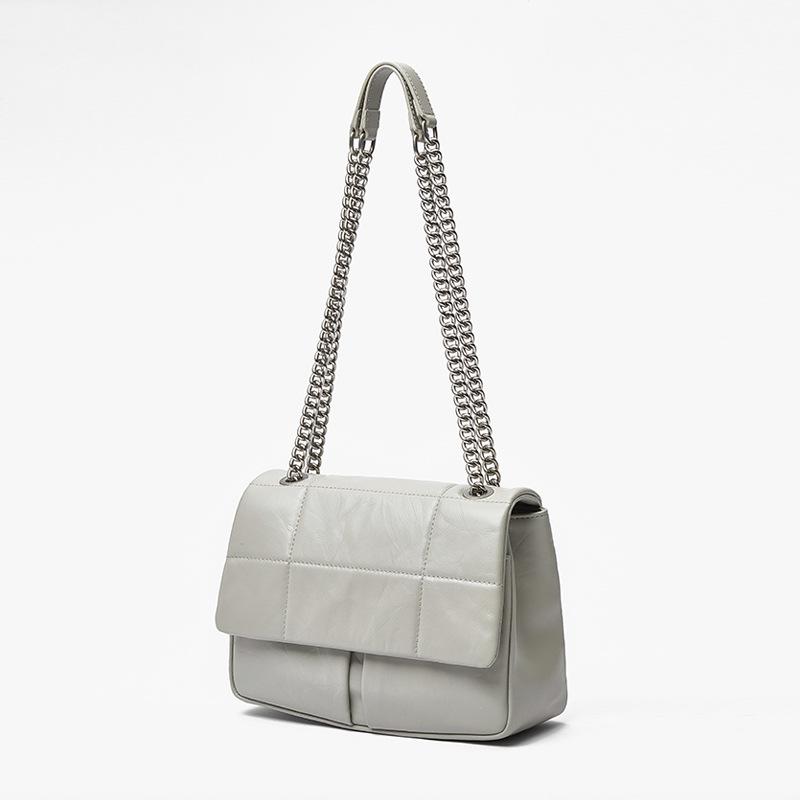 Новая корейская дорожная сумка с цепочкой и верхним слоем из воловьей кожи модная и стильная сумка через плечо нишевая сумка через плечо большой вместимости серый 9445₽