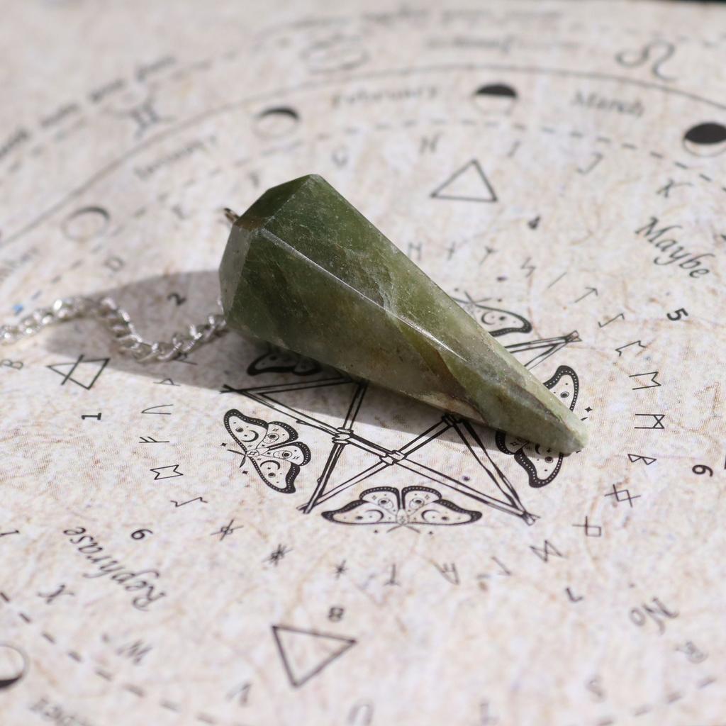 Ancient Witch Spell Incense – Prosperity – Aventurine Pendulum