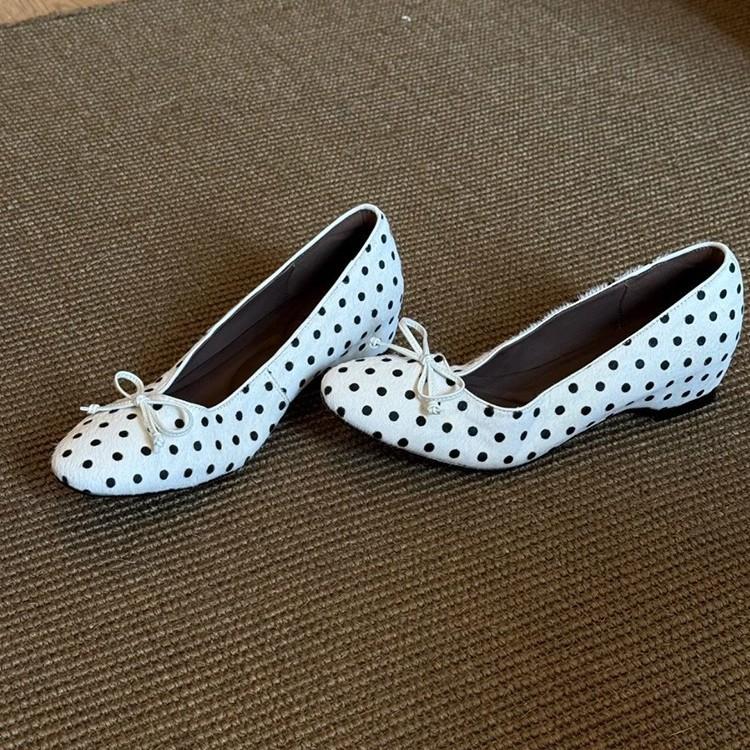 [Factory Spot] French with skirt, shallow mouth, square head, inner height increase, single shoes for women, small man, versatile, niche Mary