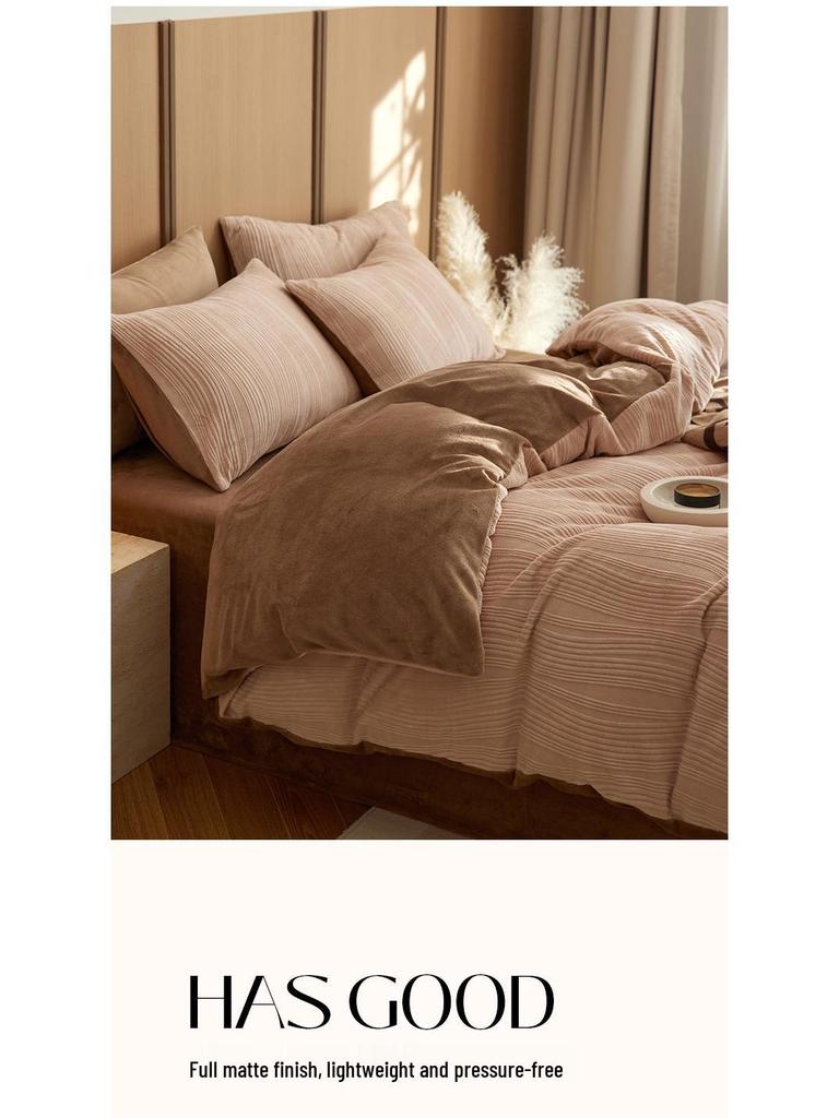 Japanese Class A Full Matte Velvet 3D Carved Mother-Baby 4-Piece Winter Bedding Set
