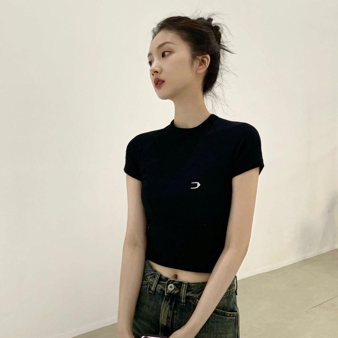 

Women s Summer White Embroidered Shoulder Cotton Slimming Short Sleeve T-Shirt XL (57.5-65 kg)