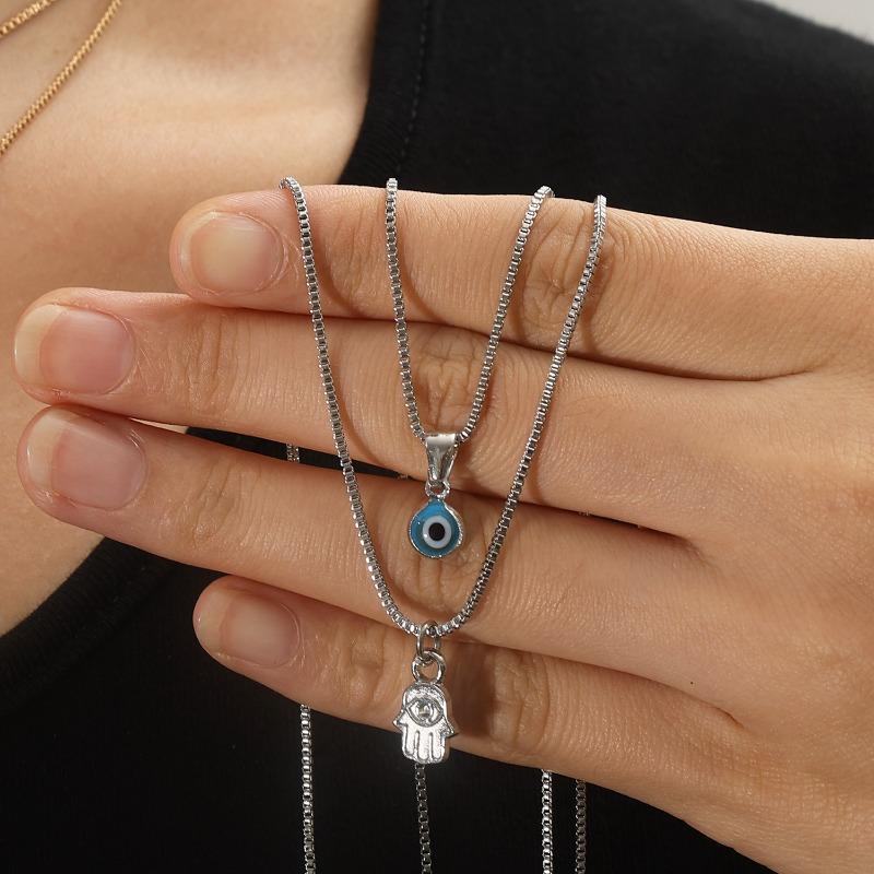 2025 New Blue Tears Devil's Eye Necklace Niche Design Hip-hop High-end American Collarbone Chain Neck Chain