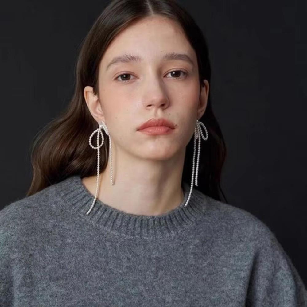 1Pairs Hollow Out Long Drop Earrings Bowknot Ear Stud Elegant Tassel Earrings