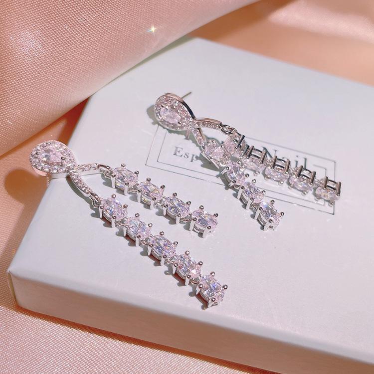 Hong Kong Style Baroque Color Diamonds Ruby Sapphire Square Diamond Earrings Elegant Pendant Banquet Fashion Luxury Crystal