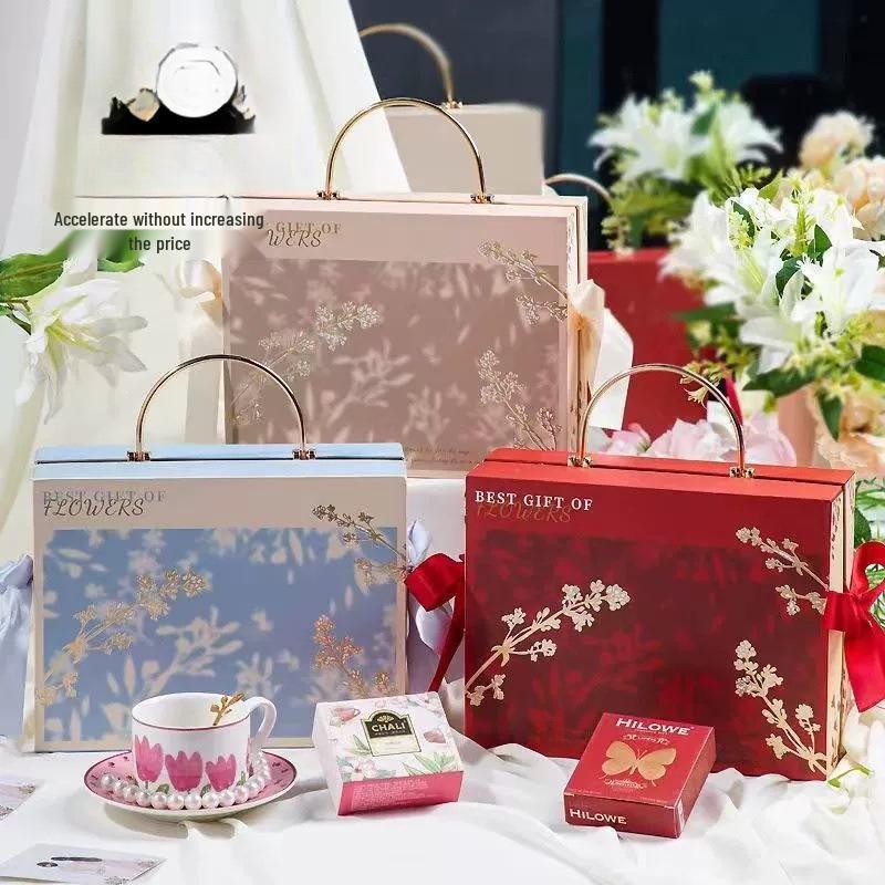 Luxurious European-Style Chinese Wedding Candy Gift Box with Hot Stamped Metal Handle