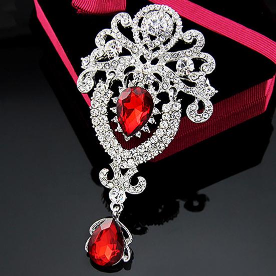 Brooch Exquisite Crown Design Luxury Fashion Diamante Brooch Pin for Holiday