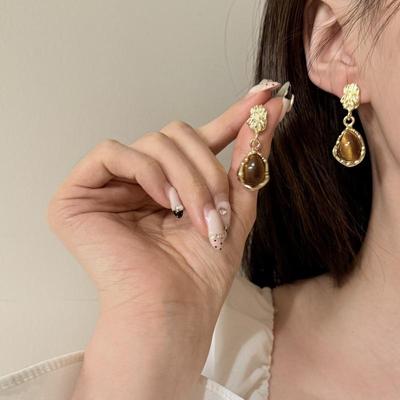 Maillard Style Tiger Eye Drop Earrings: Retro, Versatile, High-End Studs with Personality