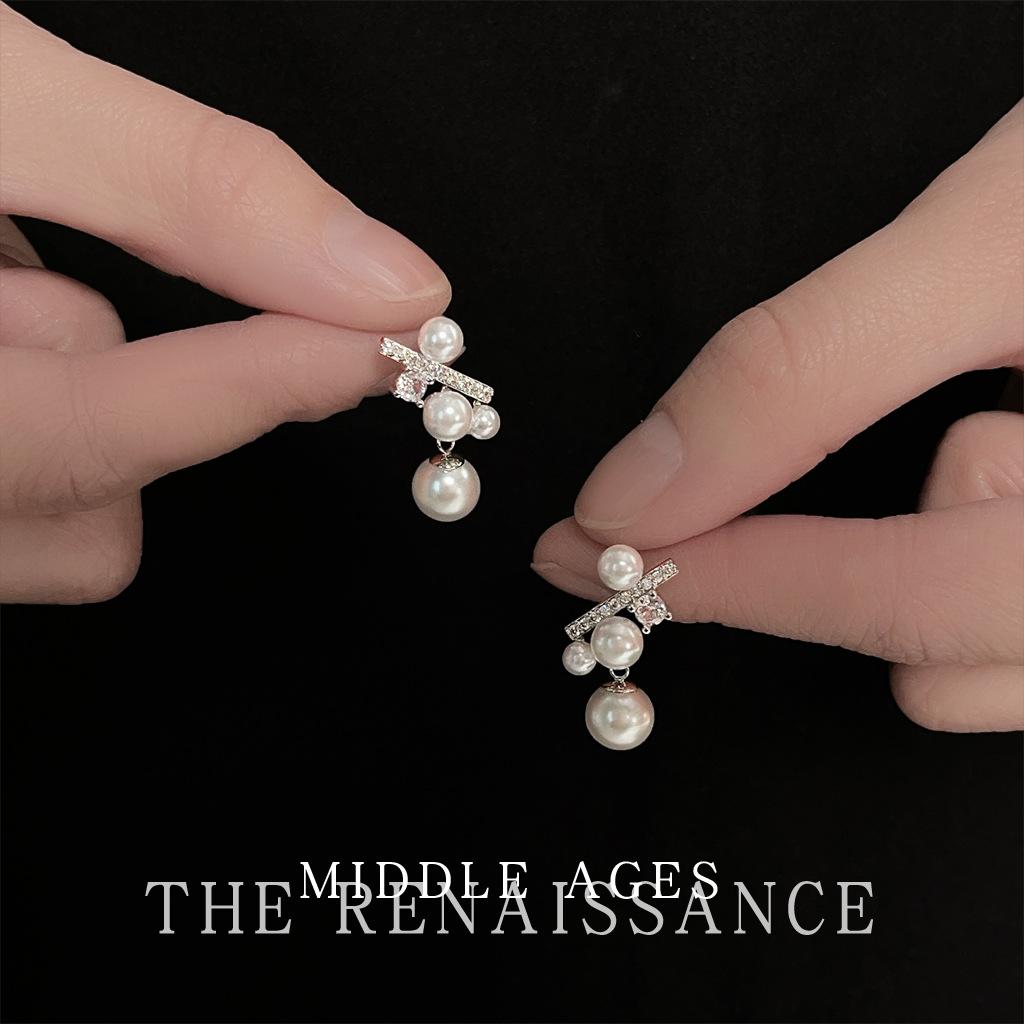 Light Pearl Zircon Geometric Earrings Vintage French Earrings Women