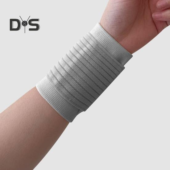 Ochranný náramek na zápěstí Tlumící potítko Gym Fitness Ortéza na zápěstí Prodyšný Nastavitelný sportovní náramek pro muže Ženy