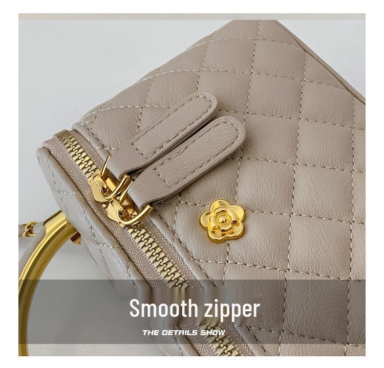 Retro Handheld Diamond Lattice Bucket Bag - 2025 Stylish Crossbody Chain Bag for Women