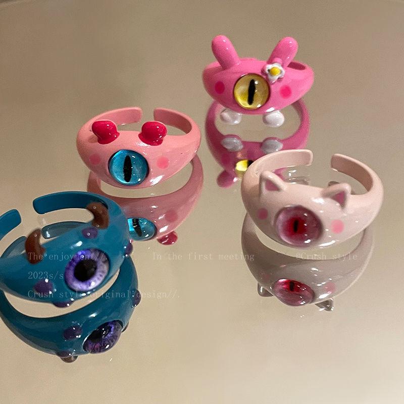 Charming One-Eyed Monster Ring: Playful and Unique Open Ring Design for Women