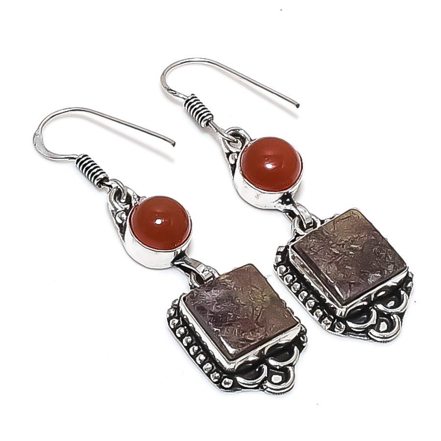 

Natural Purple Sunstone, Carnelian 925 Sterling Silver Earring 2.05 l5b48