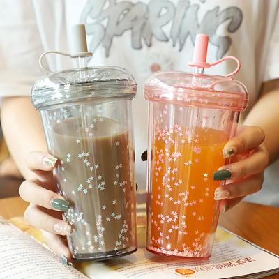 Ins Bubble Tea Cup Tragbarer Becher mit Strohhalm Plastikkaffeetassen mit Deckel Transparente Wasserflasche