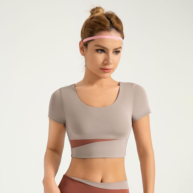 Juyitang Women's Yoga Set: Nude Navel-Baring Short Sleeve with Chest Pads, Color-Matched Fitness Wear.