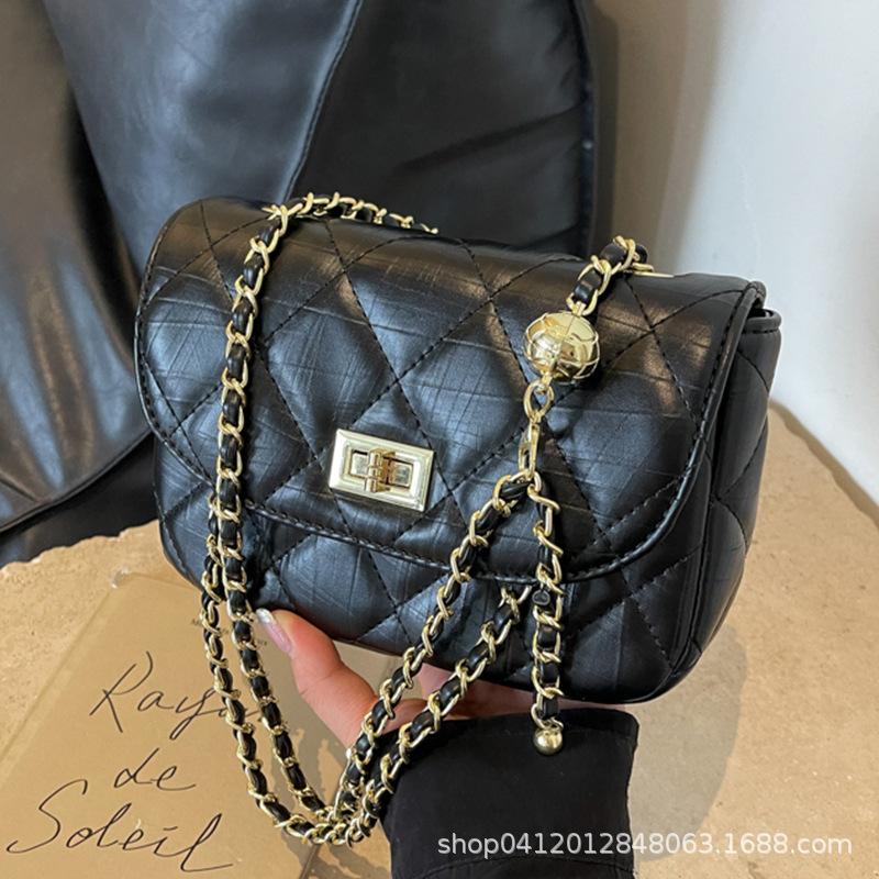 Fashion niche chain messenger bag Korean version super fire rhombus commuter small bag women's 2025 new women's shoulder bag