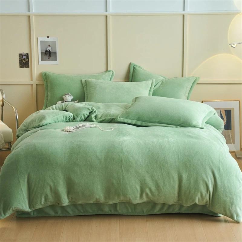 Thickened autumn and winter solid color double-parcel milk fleece warm quilt cover