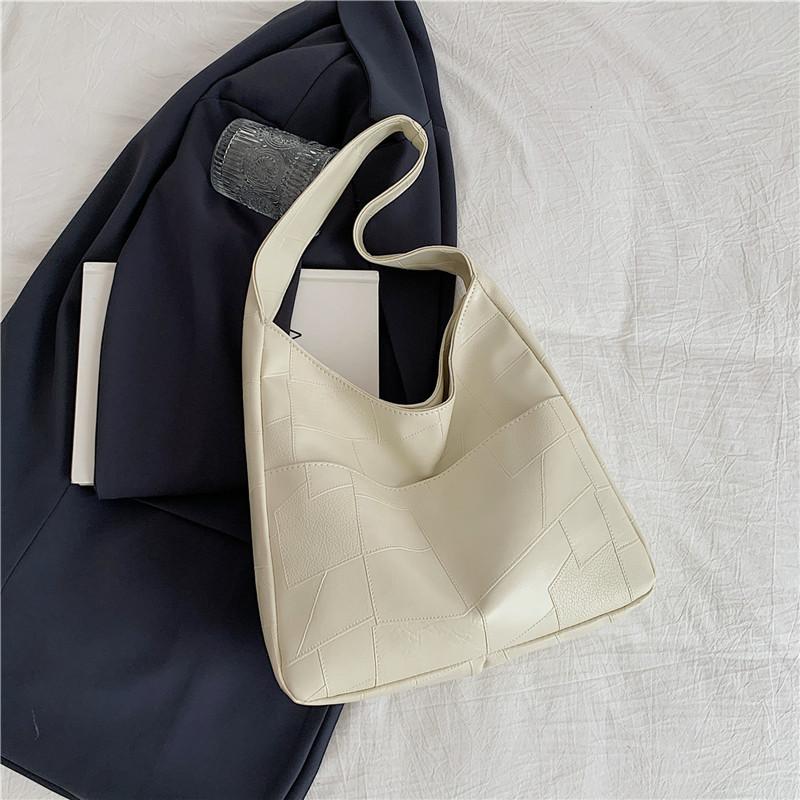 

Модна сумка жіноча літня 2024 нова проста ретро сумка на плече великої місткості модна закордонна сумка для приміських поїздок бежевий