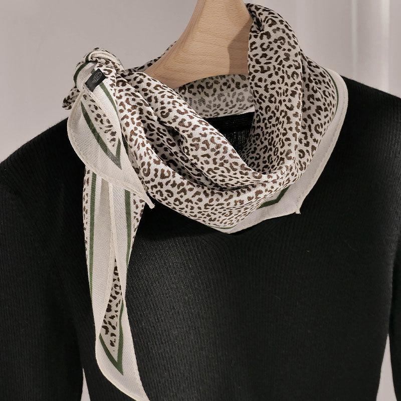Spring new green leopard print silk wool rhombus silk scarf, a must for fashionable women, elegant decorative scarf headband