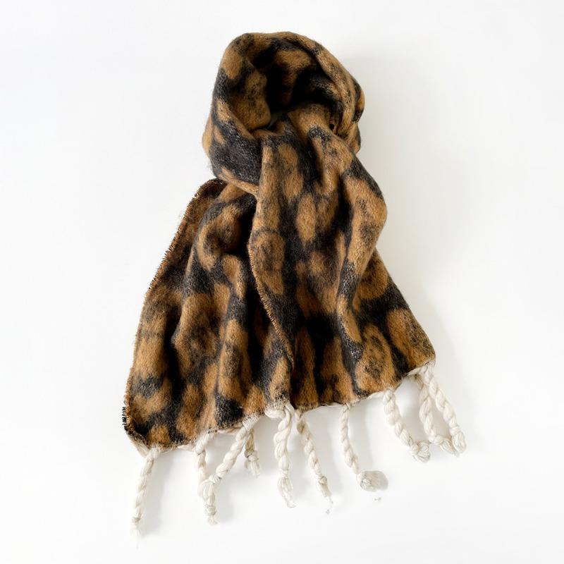 Fashion wear leopard print scarf mohair scarf autumn and winter warm soft waxy twist fringed large shawl