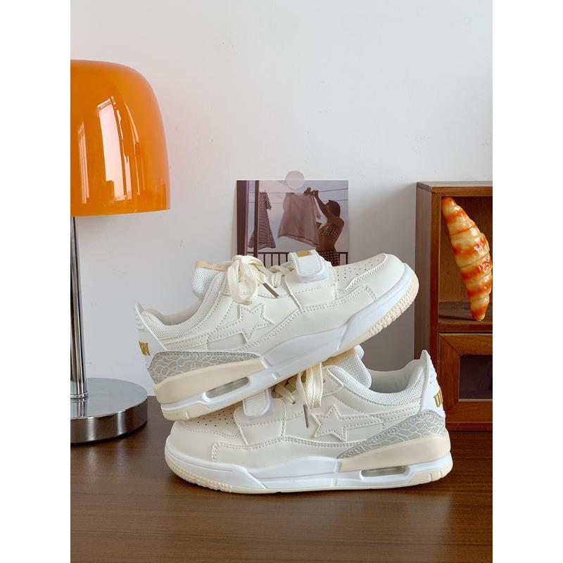 Board shoes women's 2 new autumn versatile sports leisure thick sole heightening air cushion white shoes children