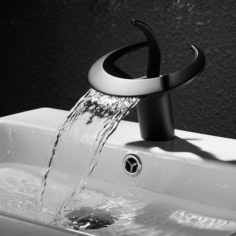 Brass Waterfall Faucet Hot and Cold Water Tap Bathroom Single Handle Single Hole Deck Mounted Basin Mixer Faucet