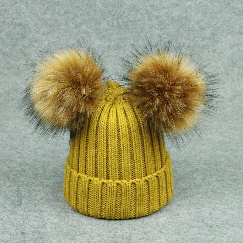 High Quality Winter Knit Hat with Raccoon Fur Ball On the Top Fax Fur Pom Pom Custom Winter Hats Plain Beanie Hat