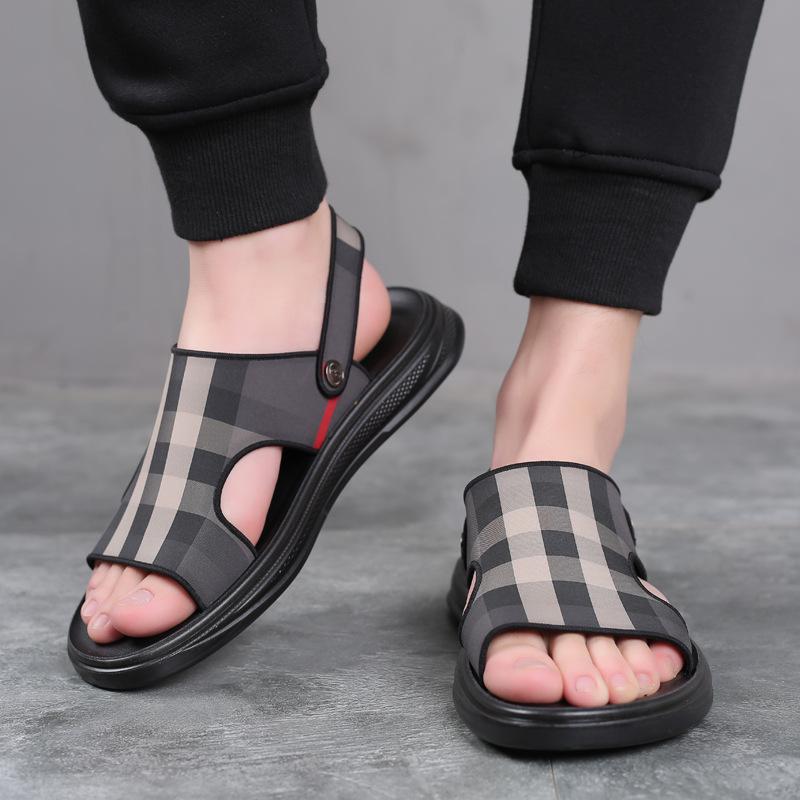 

Slippers 2021 new summer men s sandals wear trend non-slip beach shoes personalized Internet celebrity casual sandals men 44