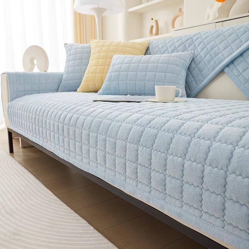 Thickened Milk Velvet Non-Slip Plaid Sofa Cover Plush Sofa Cushion Winter Flannel Solid Color Sofa Backrest Armrest Velvet Towel