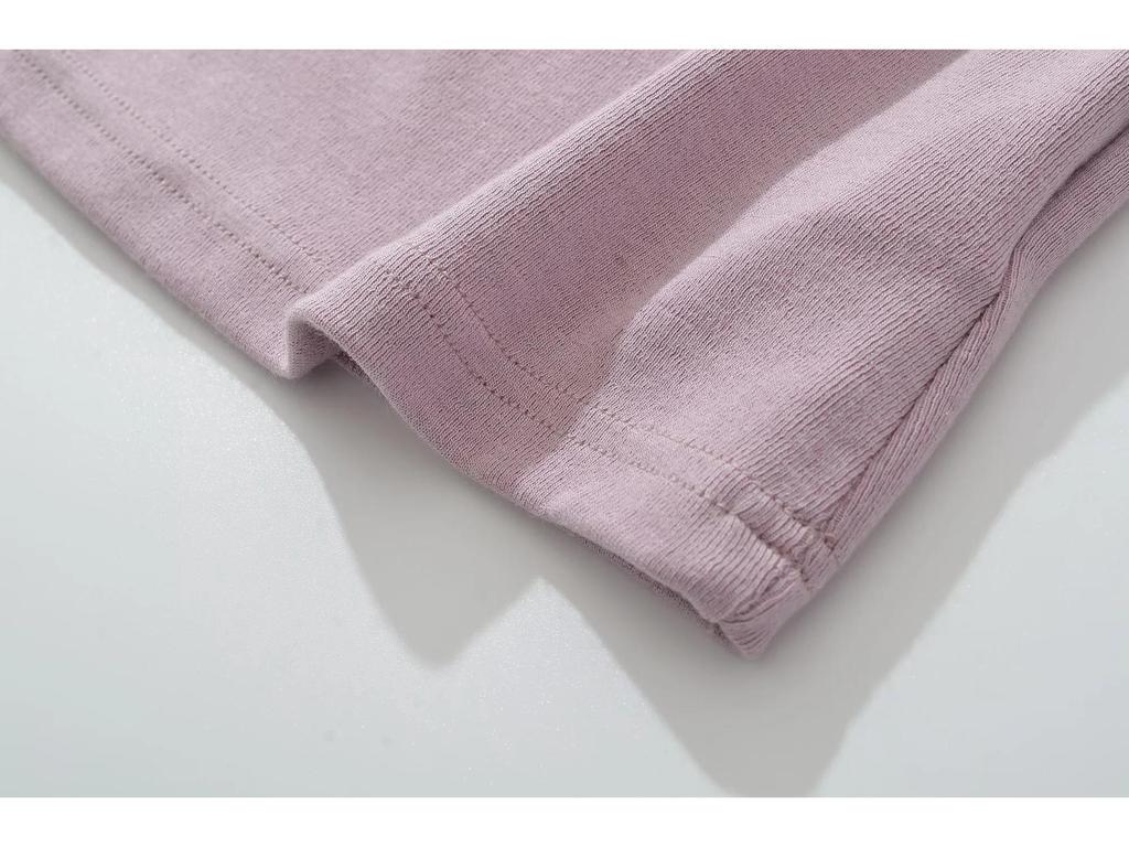 European American Cashmere Spicy Girl Square Neck Long Sleeve Slim Fit T-Shirt with Half Open Collar.
