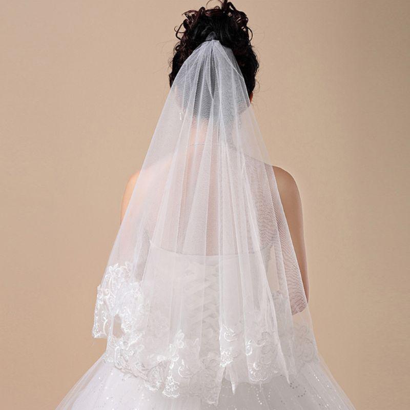 Womens Short Fingertip Length 1 Tier Lace Edge Wedding Bridal Veil Bride Tulle Hair Accessories Without Metal Comb