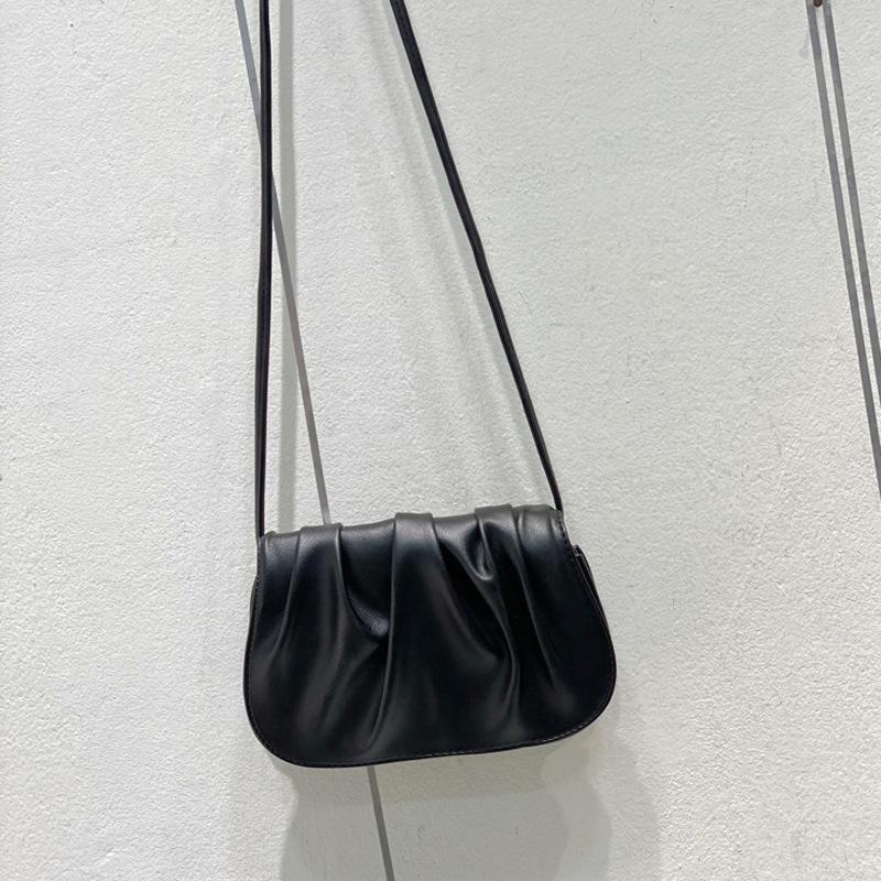 

Сумка женская сумка новая модная модная облако маленькая квадратная сумка высококачественная мягкая кожа на плечо кроссбоди плиссированная сумка чёрный