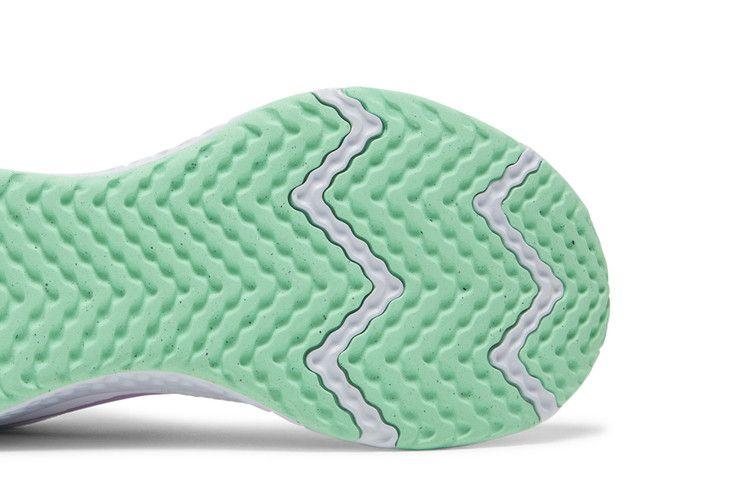 Nike Wmns Revolution 5 'White Green Glow Violet'