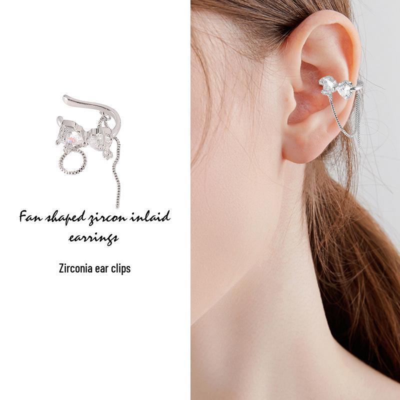 

Zircon Bow Tassel Ear Clip: Chic No-Piercing Cuff for Women