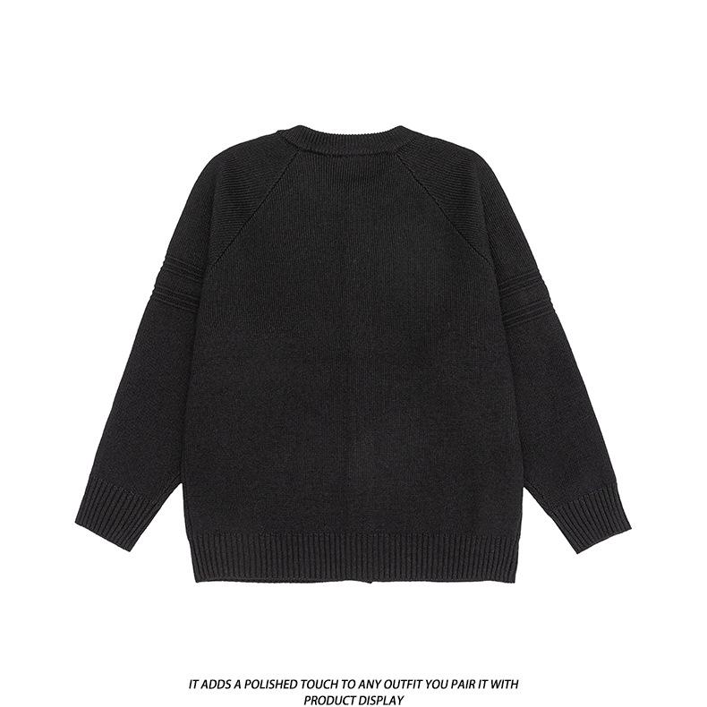 Men's Retro Japanese Design Round-Neck Button-Up Cardigan - Versatile Autumn/Winter Knitwear for Couples