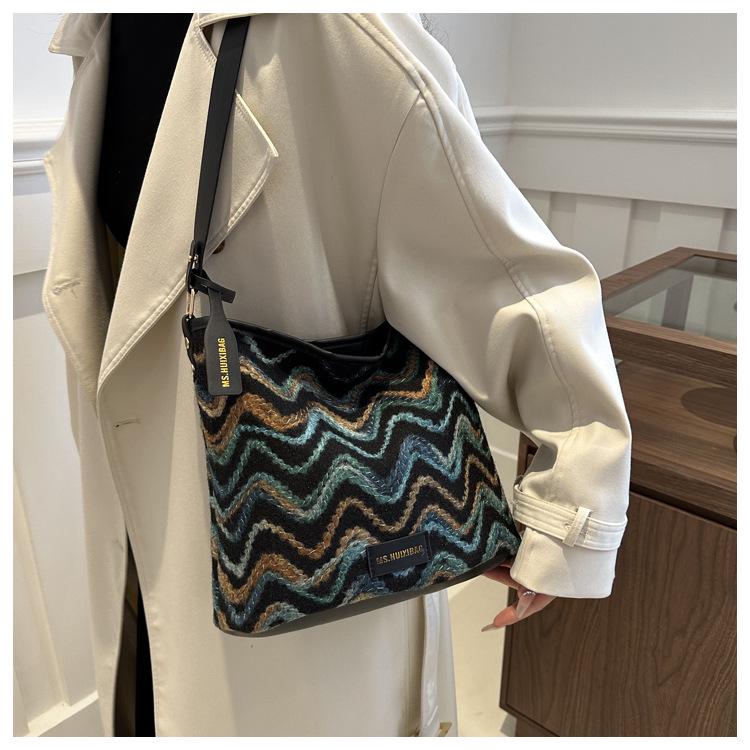 2024 Damen Bohemian Tweed Bucket Bag - Vielseitige, modische Schultertasche mit großem Fassungsvermögen für den Frühling