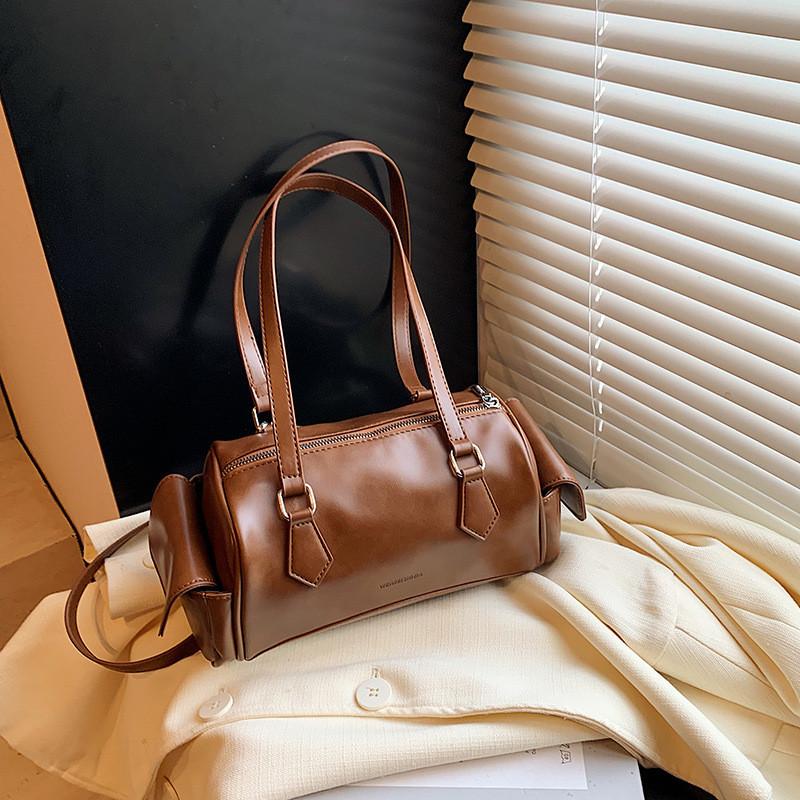 Ielgy Retro Portable Boston Bag Autumn Winter Niche Commuter Large Capacity One-Shoulder Messenger Bag