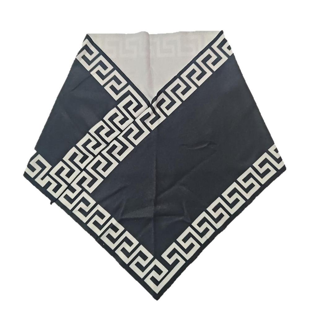 Houndstooth Velvet Snood: Cozy, Cold-Proof Pullover Neck Warmer & Universal Triangle Scarf.